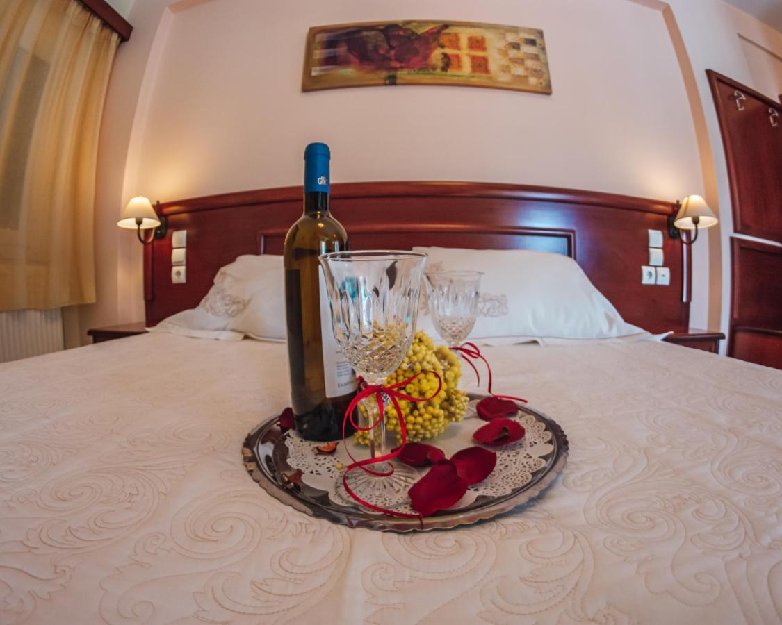 Venardos Hotel Agia Pelagia  Екстер'єр фото